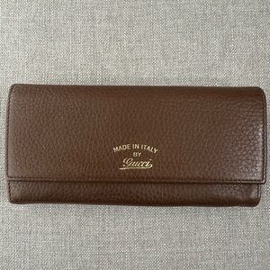 Beautiful Gucci wallet